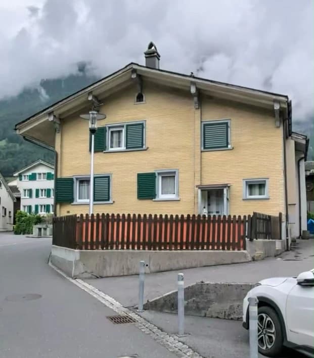Thonerstrasse 17 · Schwanden